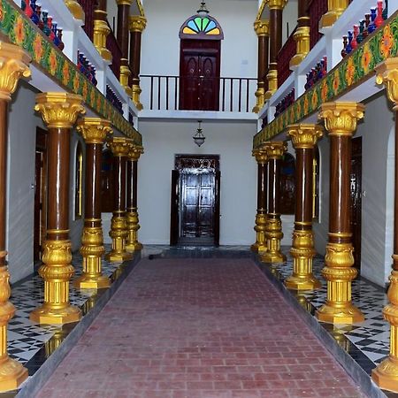 Chettinad Manor 호텔 Kānādukāttān 외부 사진